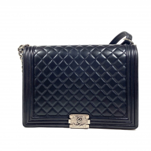 CHANEL LARGE BOY BAG IN BLACK QUILTED LEATHER
